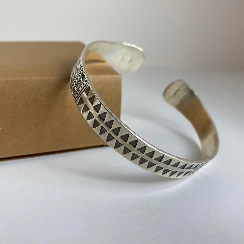 KARENSILVER カレンシルバー カレン族 バングル ブレスレット