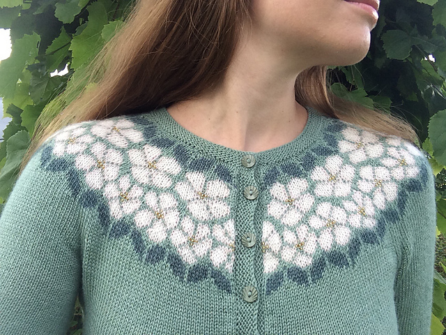 Ravelry: Epleblomstring | Apple Blossom pattern by Lene Tøsti