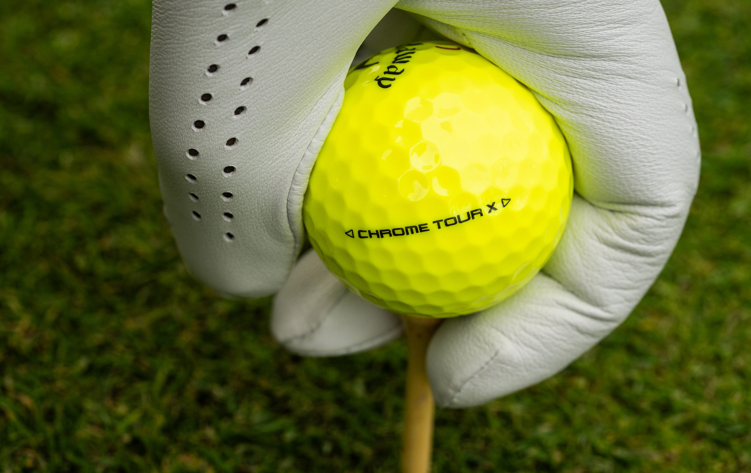 Chrome Tour X Yellow '24 Golf Balls