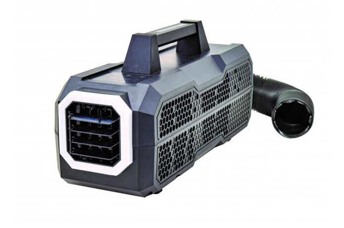 酷暑の車中泊を乗り切れるか！？ポータブルスポットクーラー「カンゲキ