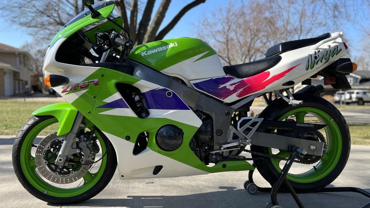 1995 Kawasaki Ninja ZX-6R VIN: JKAZX4F17SA012552 - CLASSIC.COM