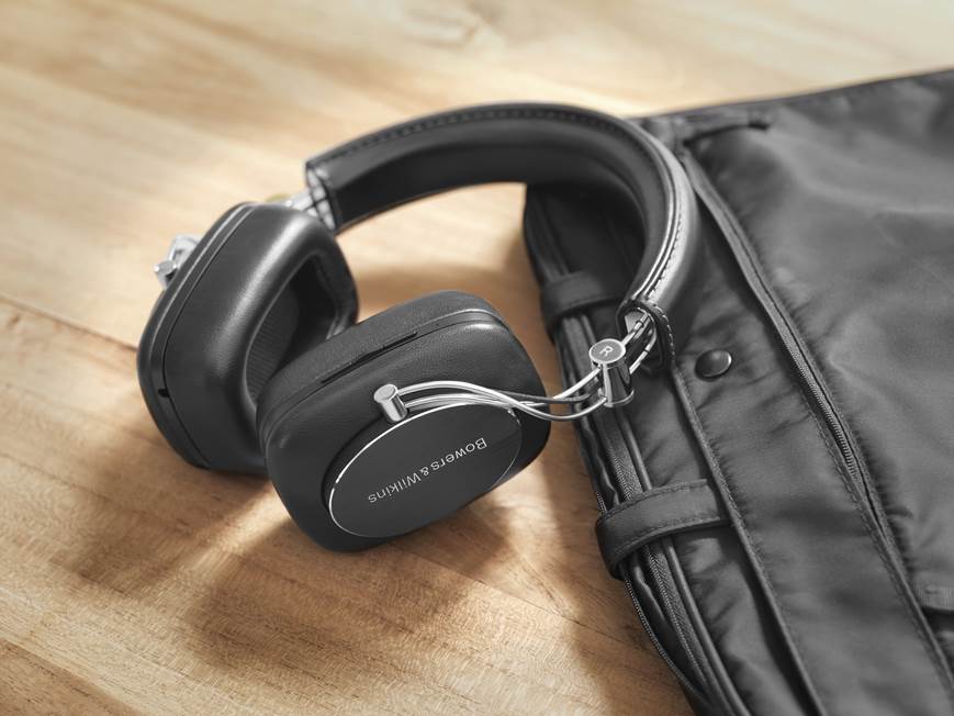 Bowers & Wilkins P7 Wireless Over-ear Bluetooth® headphones at