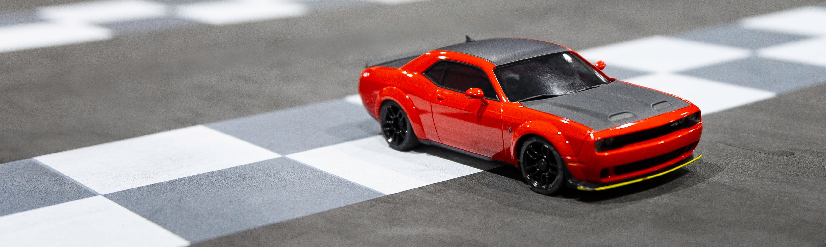 Kyosho MA-020 AWD Mini-Z ReadySet w/Dodge Challenger SRT Hellcat