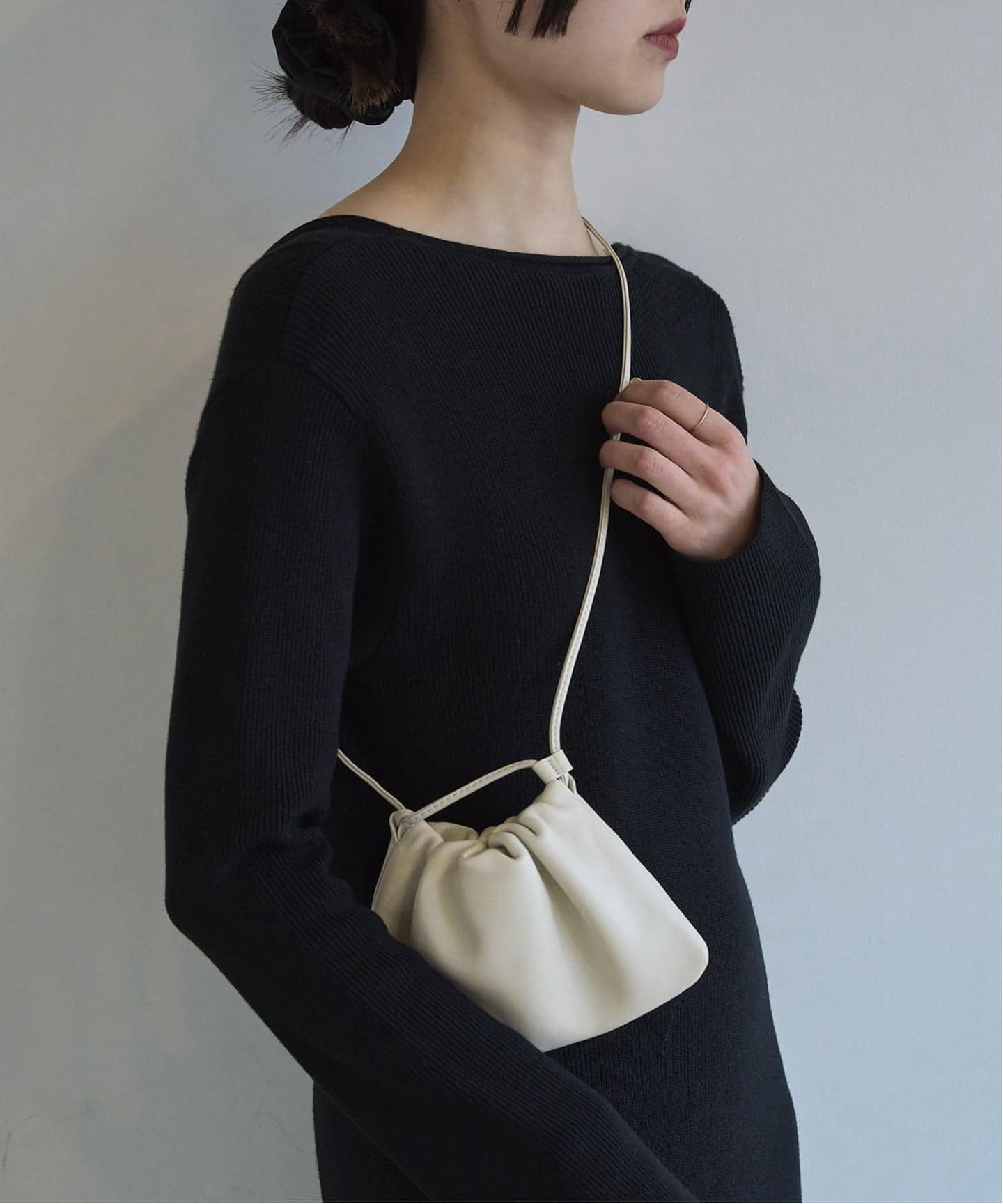 追加》NOTHING WRITTEN / ナッシングリトゥン NELLA STRAP MINI バッグ