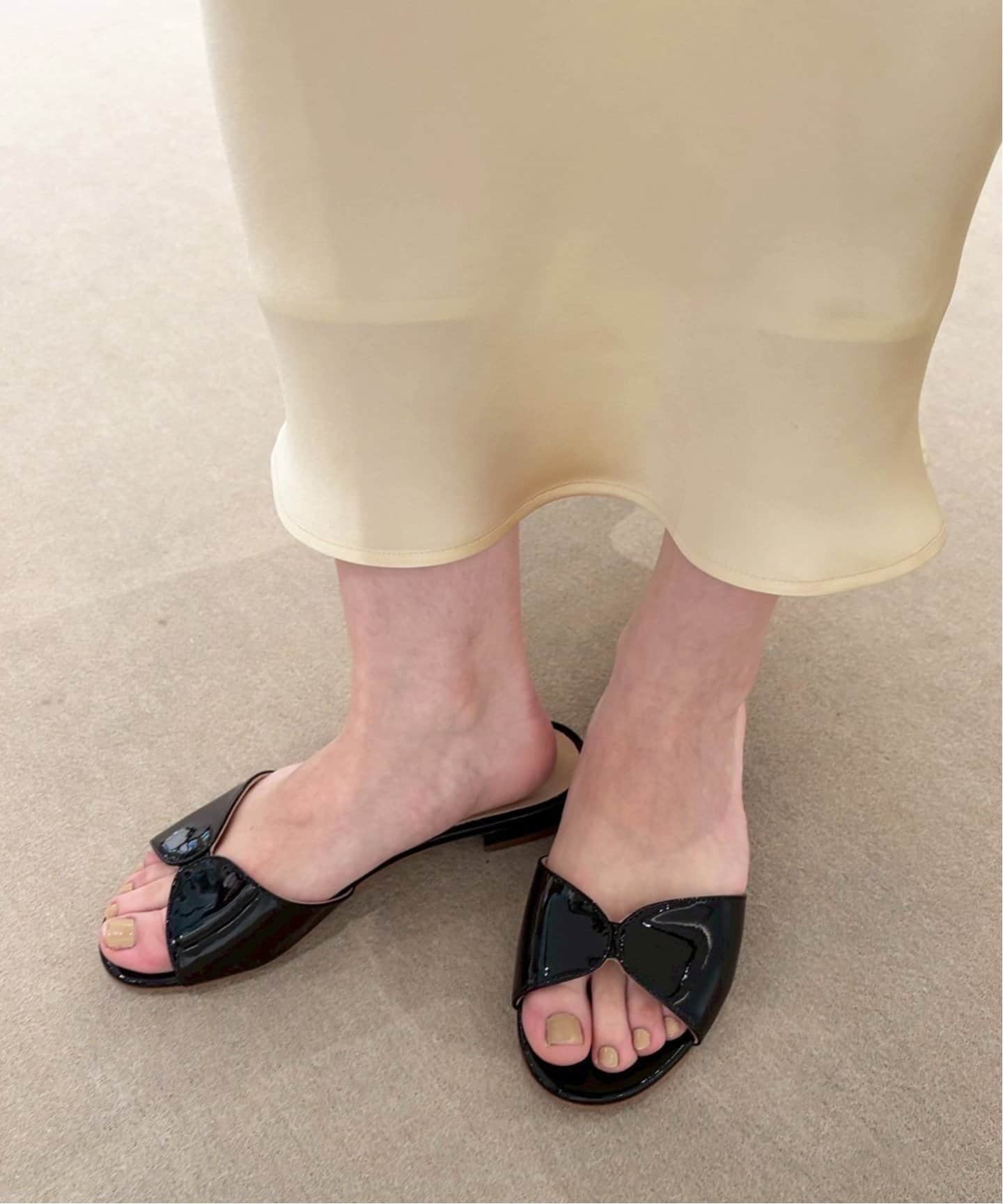 FABIO RUSCONI / ファビオルスコーニ】リボンフラットサンダル