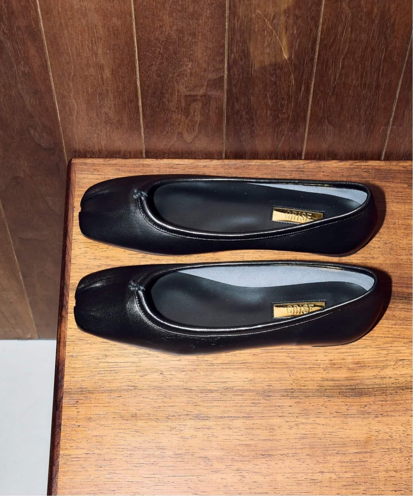 追加》GRISEレザースクエアプリーツフラット（フラットシューズ