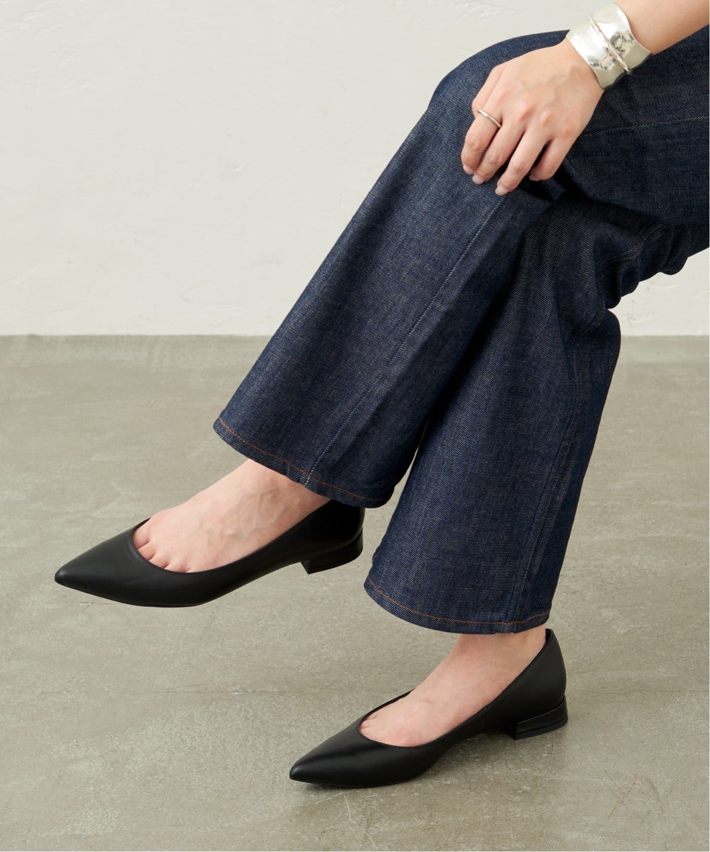 GRISEレザーポインテッドフラット（その他シューズ）｜LE TALON（ル