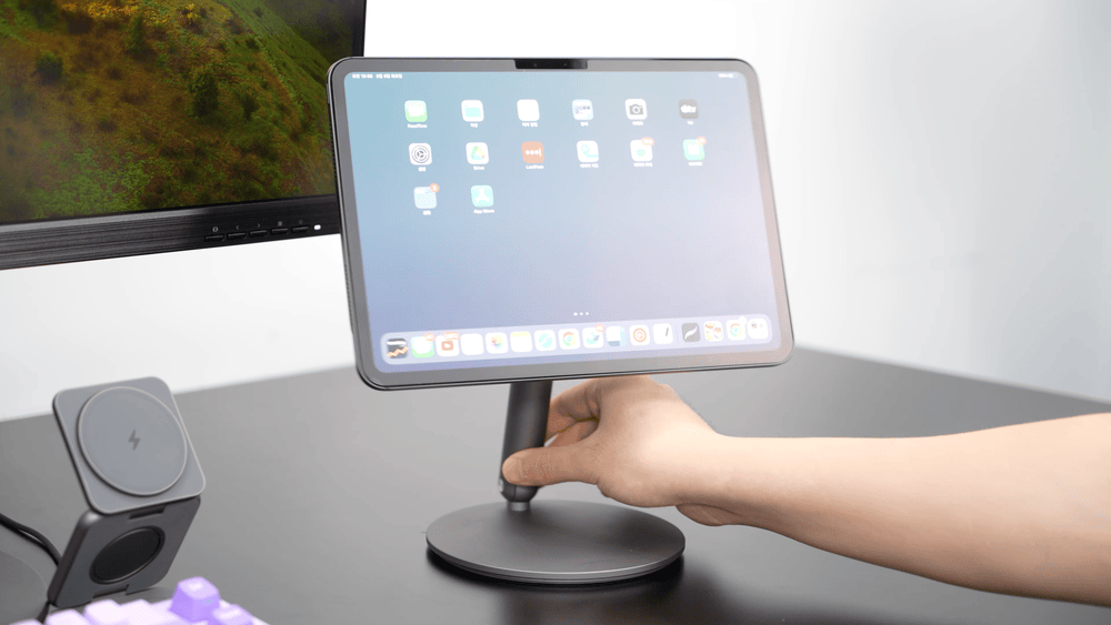 革新的】充電とスタンドを一度に、iPadをさらにスマートに