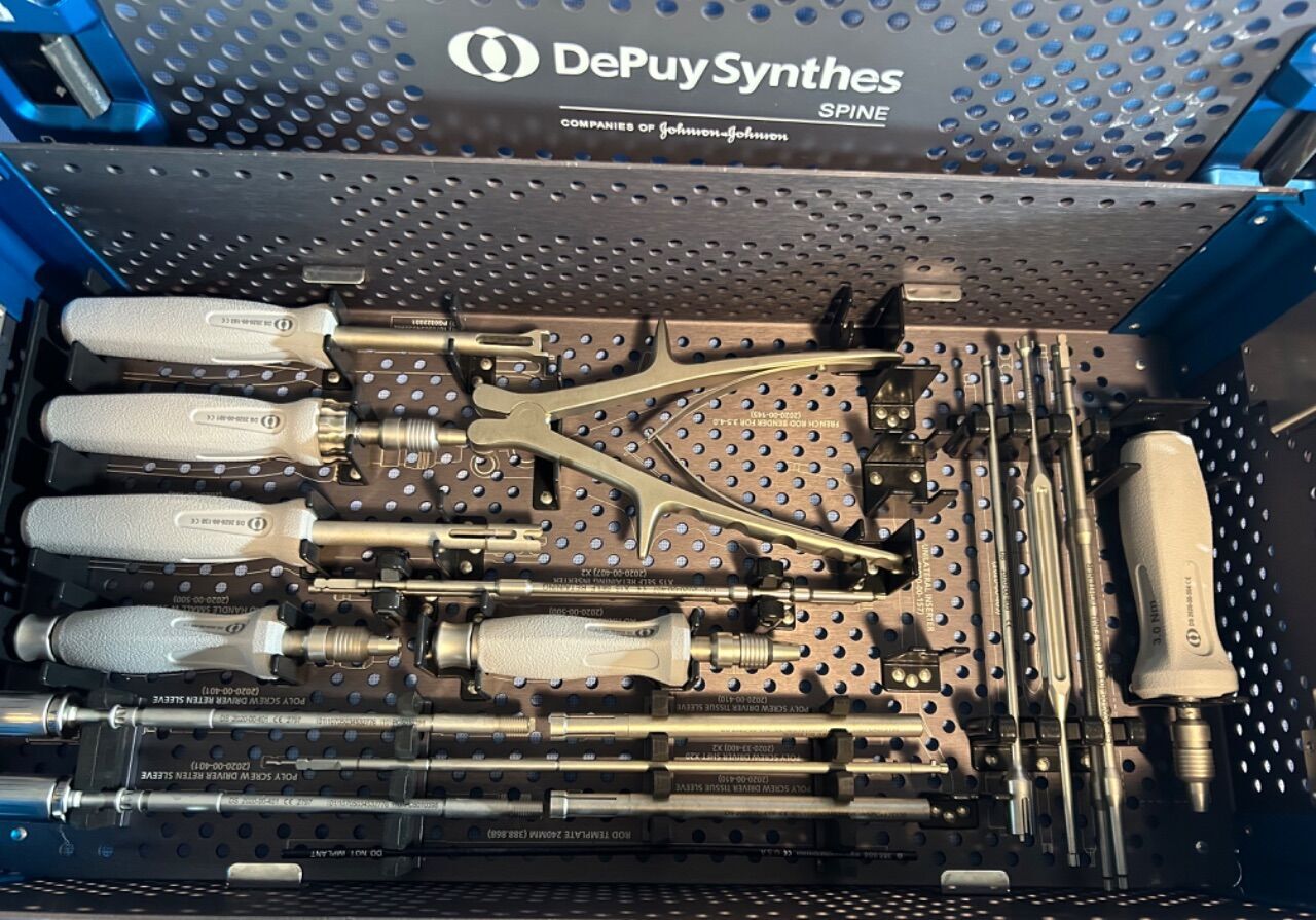Used DEPUYSPINE Depuy Synthes Spine ref 279792109 Symphony Core