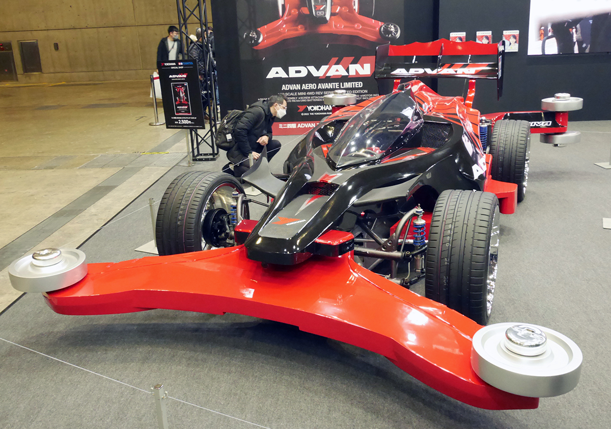 ミニ四駆ファン垂涎の1台 2015年に登場した実車版がアドバンカラーで