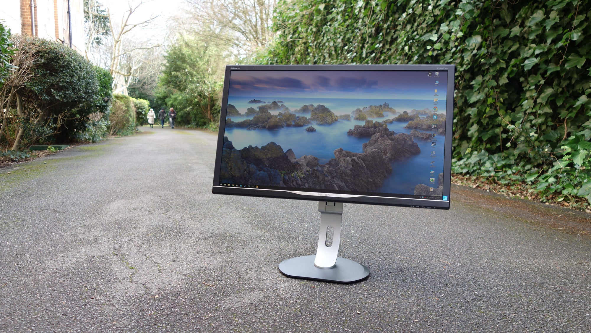 Philips 328P6AUBREB review: A colour-accurate HDR monitor with
