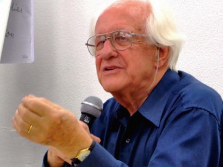 大さん橋で「平和学の父」ヨハン・ガルトゥング博士の講演・ワーク