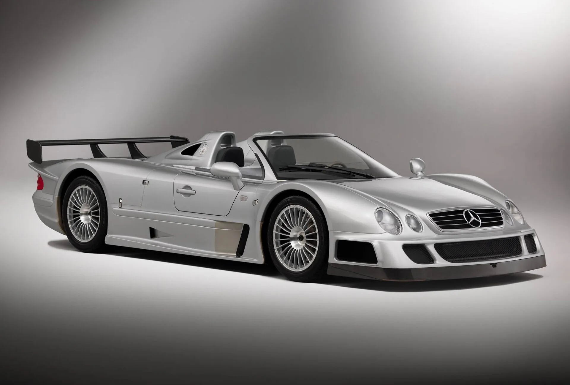 Mercedes CLK GTR Roadster, 1 of 6 cars, sells for over $10M