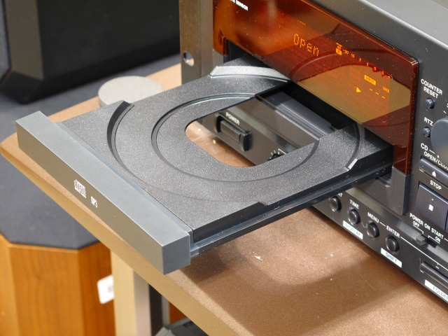 ラジオ・コンポ TASCAM CD-A550 No.1 CD-A550 TASCAM - 中古オーディオ