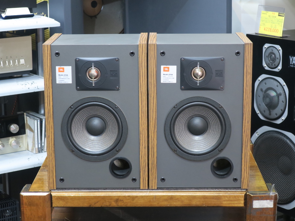 JBL J216A スピーカーJBL J216A ブックシェルフスピーカー