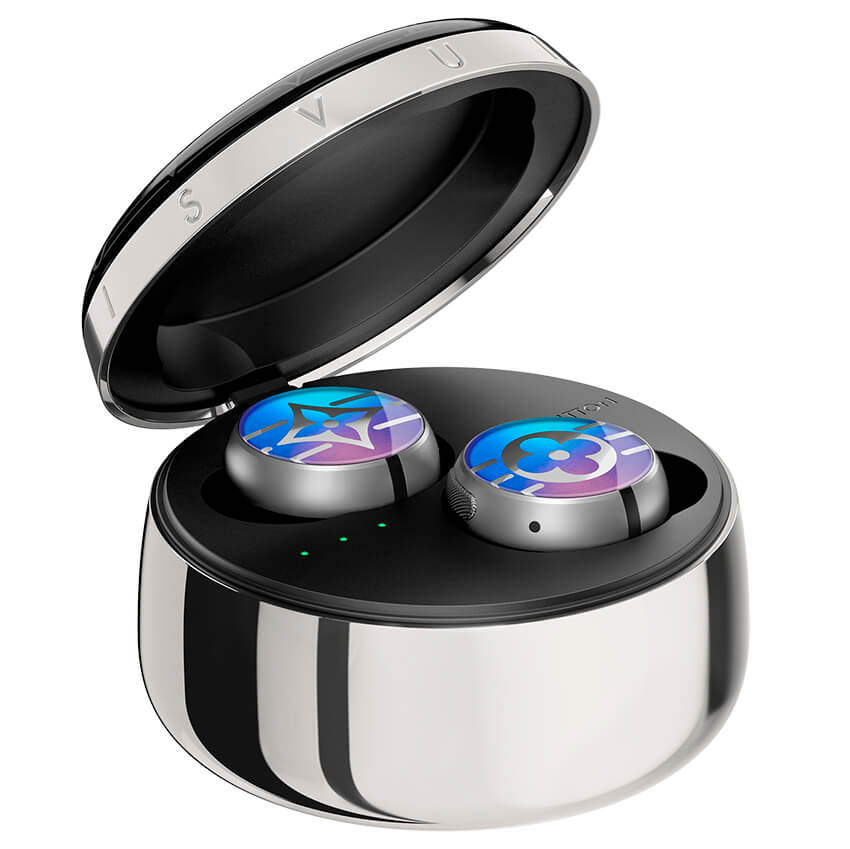 ルイ・ヴィトン」のイヤホン、第3世代はシリーズ初のトラベルケース付き！