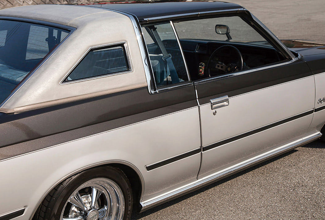 高級パーソナルカーの神髄「クラウン最後」の2ドアハードトップ【1