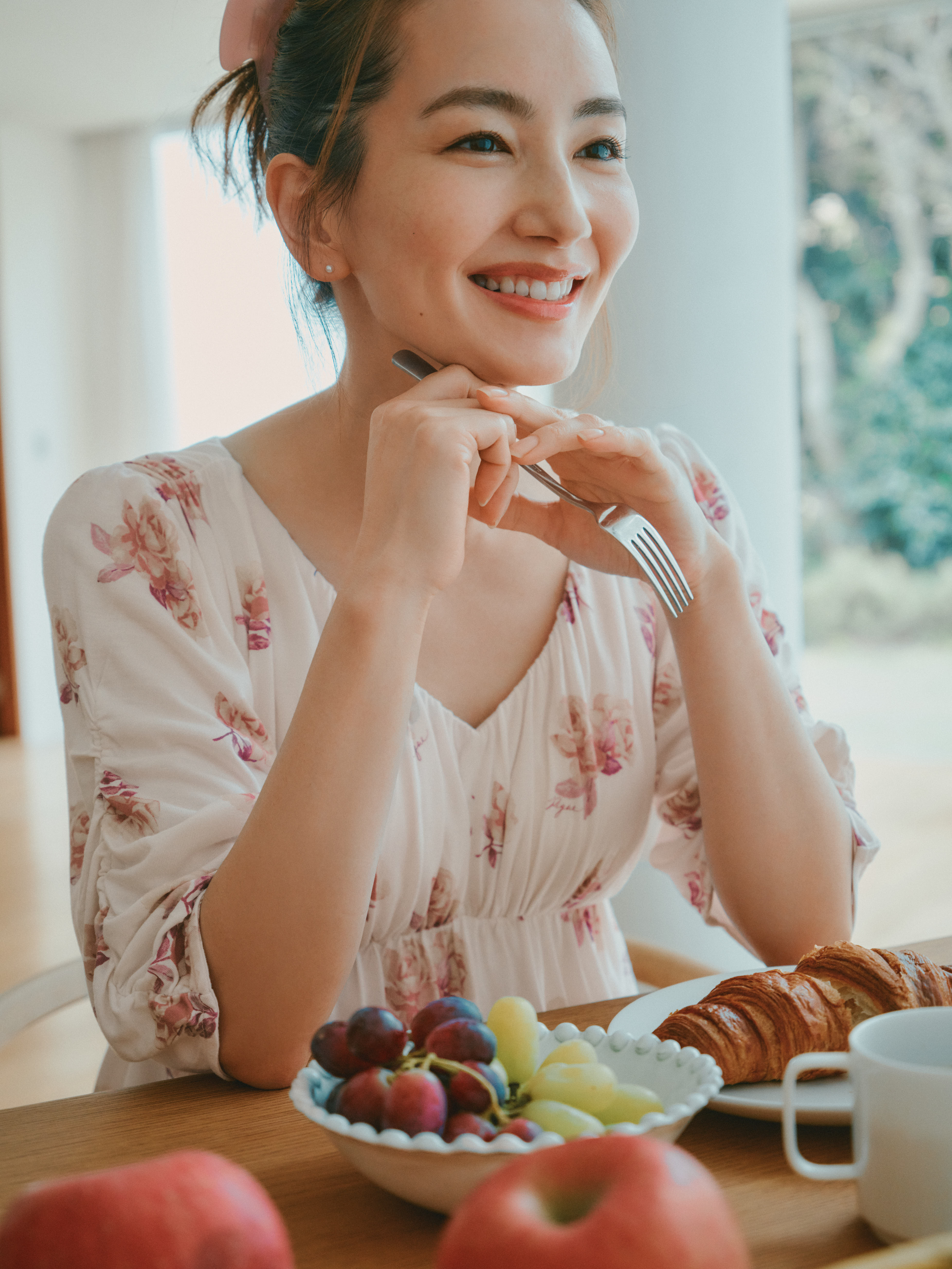 マッシュホールディングス、「母の日コレクション」辻元舞さん起用