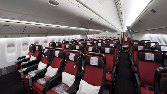 JALが世界初の足もと完全立体交差の新ビジネスクラス｜ニュースイッチ