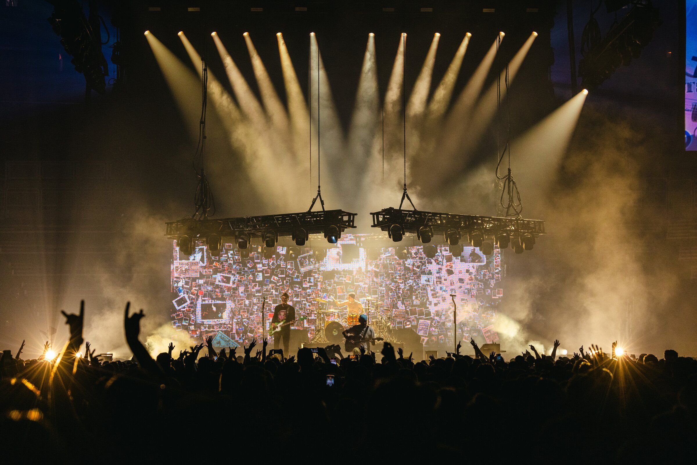 In Seattle, Blink-182 turned back the clock — for better and worse