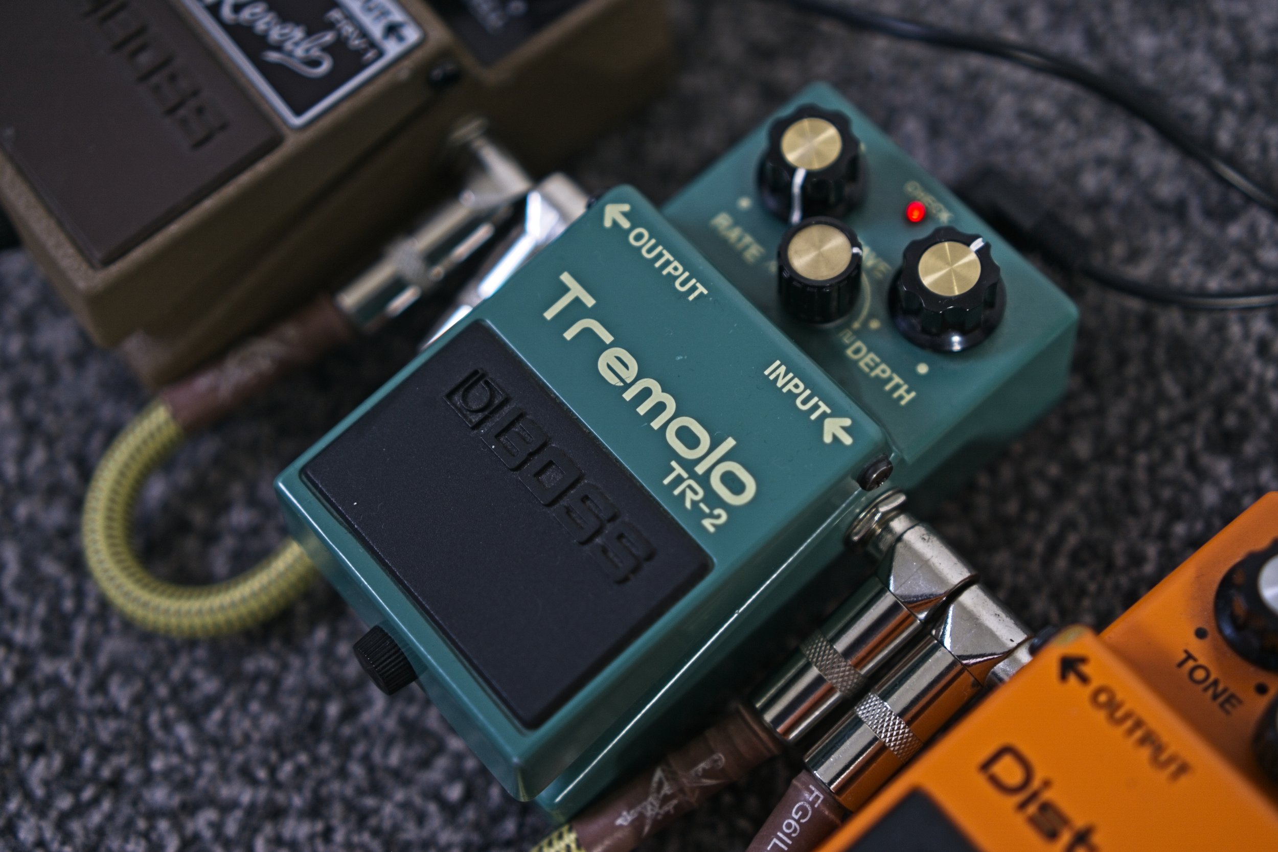 Boss TR-2 Tremolo Review — The Gear Check