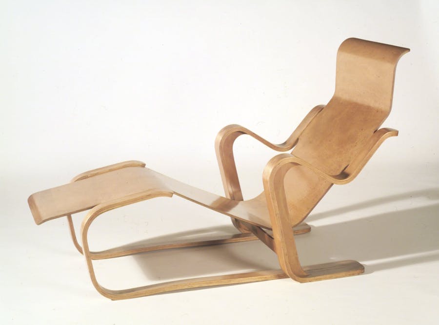 Design in Focus: Marcel Breuer's 'Long Chair' | Barnebys Magazine