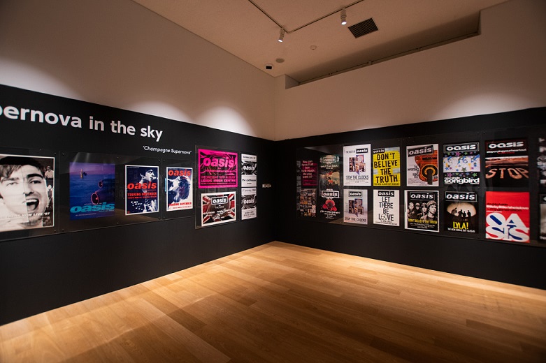 オアシスの歴史に踏み込む「リヴ・フォーエヴァー：Oasis30周年特別展