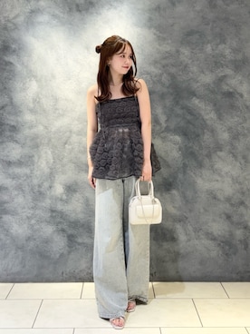 SALON by Chico】ローズチュールペプラムブラウスを使った人気