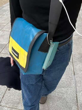 FREITAGのメッセンジャーバッグを使った人気ファッション