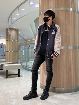 Vivienne Westwoodのスタジャンを使った人気ファッション