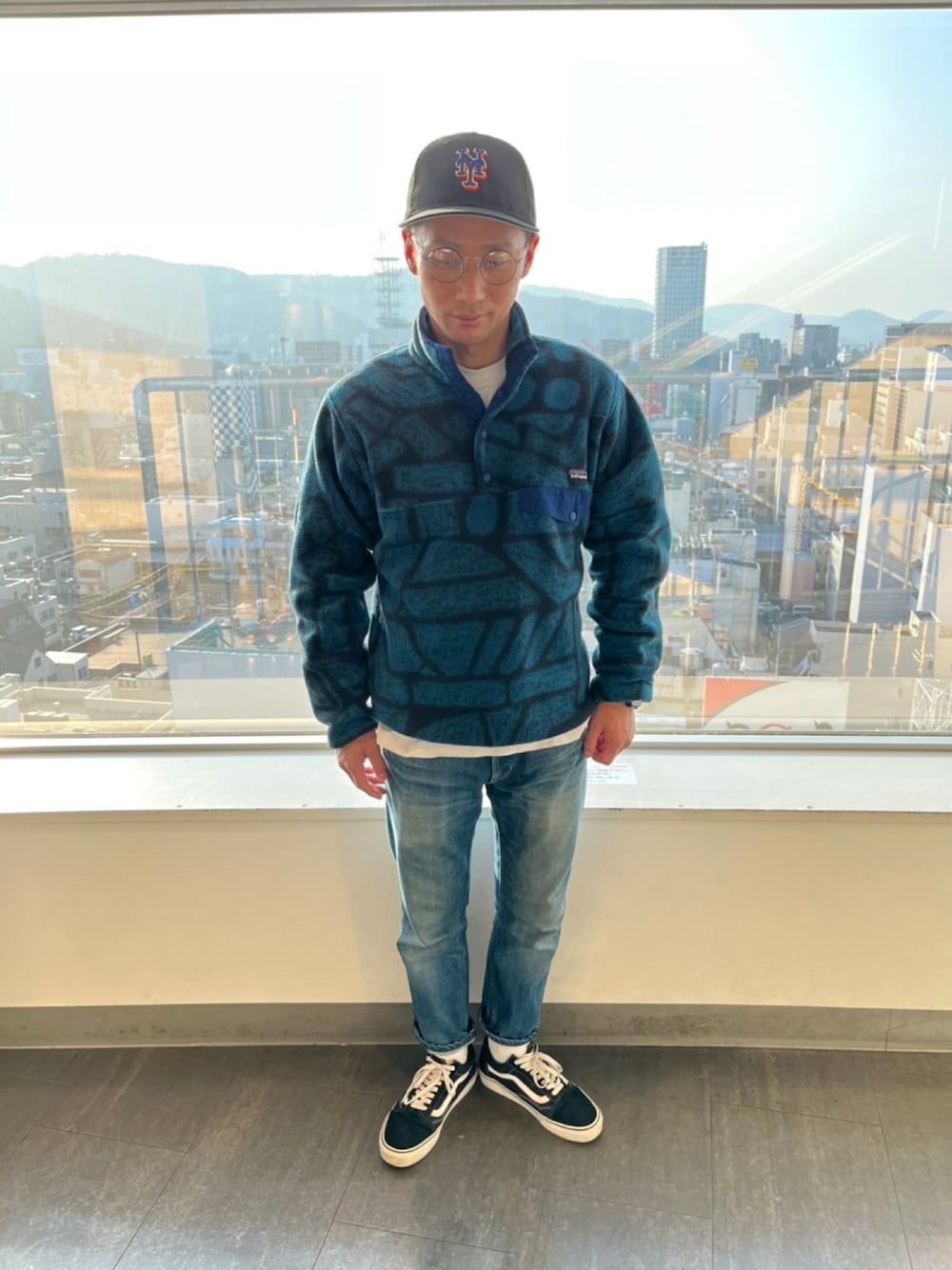 YANUK（ヤヌーク）の「スリムテーパード デニムパンツ VINCENT II