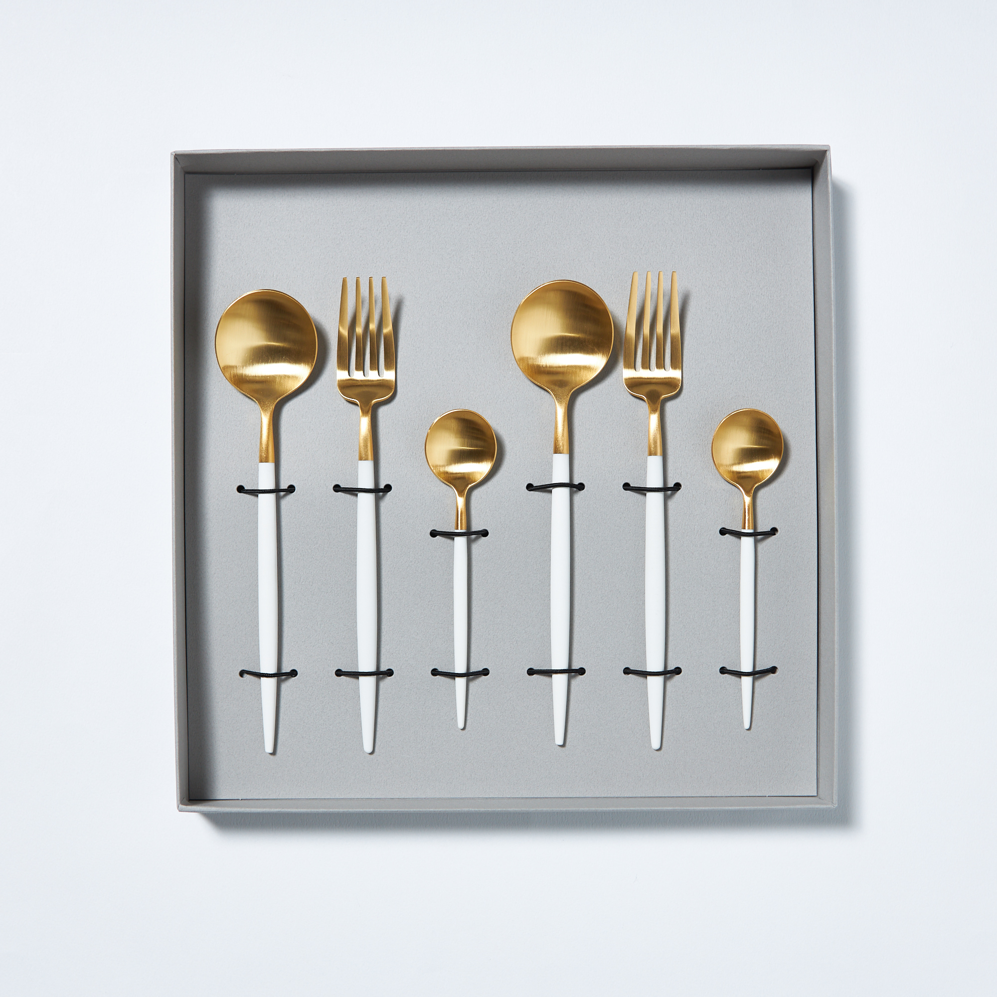 クチポール】ゴアホワイトxゴールド デザートペアセット | Cutipol