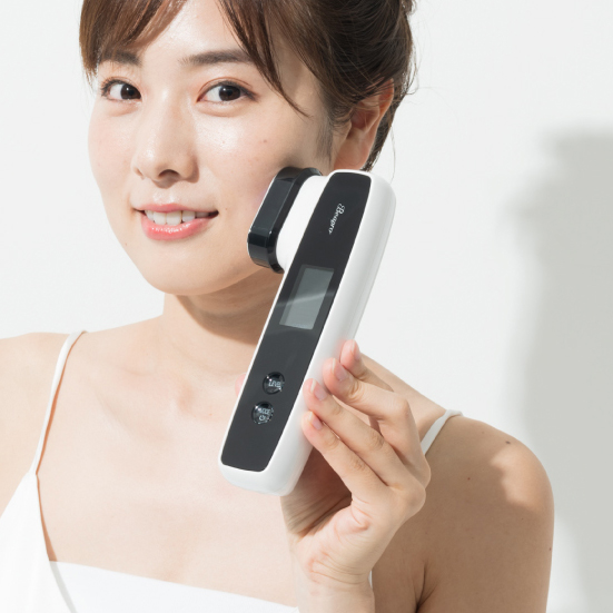 Beapro08 RF機能搭載 複合美顔器 | Beapro（ビープロ）のプレゼント