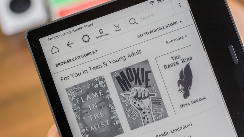 Kindle Oasis (9th gen) Review: Amazon's First Waterproof eReader