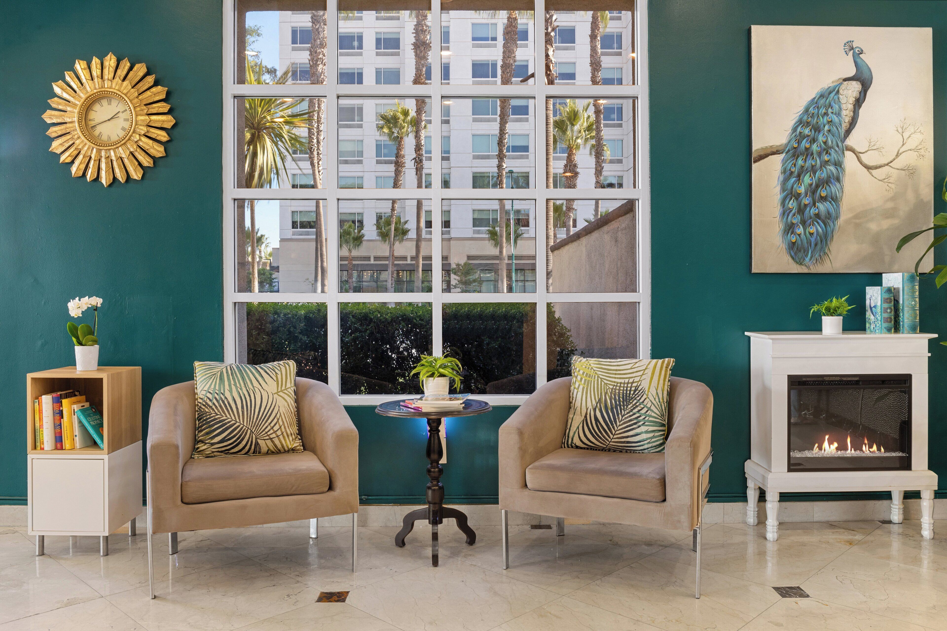 Peacock Suites Reviews, Deals & Photos 2026 - Expedia