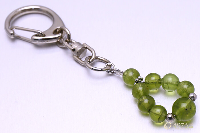 ペリドット キーホルダー 8mmメイン ｜ 天然石通販の4976堂