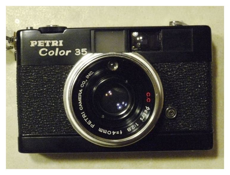 ペトリのカメラ再び ～ペトリカラー35～ | ほーほの落穂拾い