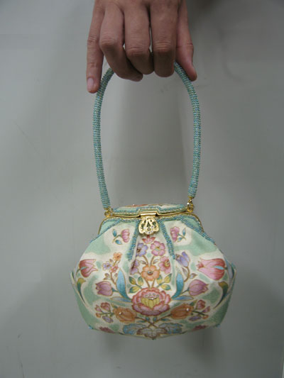 岡重のビーズバッグ | 京・老舗 岡重