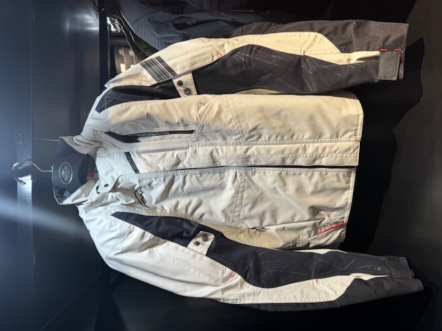 入荷速報】2024年SS新作！〈K-2416〉アクアジャケットが入荷しました