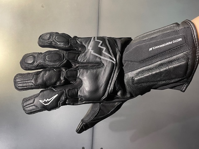 入荷速報≪2024年FW新作≫K-5601：GPゼストウインターグローブが入荷