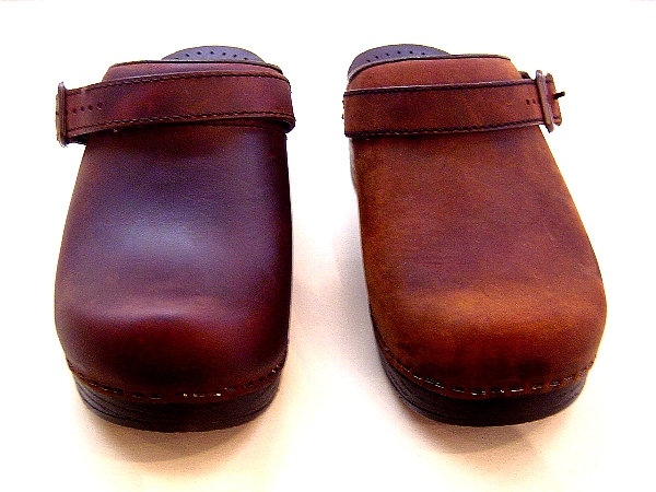 雨の日はオイルドレザーのダンスコで♪オイルドレザーのお手入れ方法