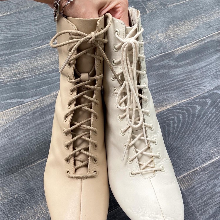 今年も登場／ZARAのレースアップブーツを徹底解説！｜＠BAILA（バイラ）