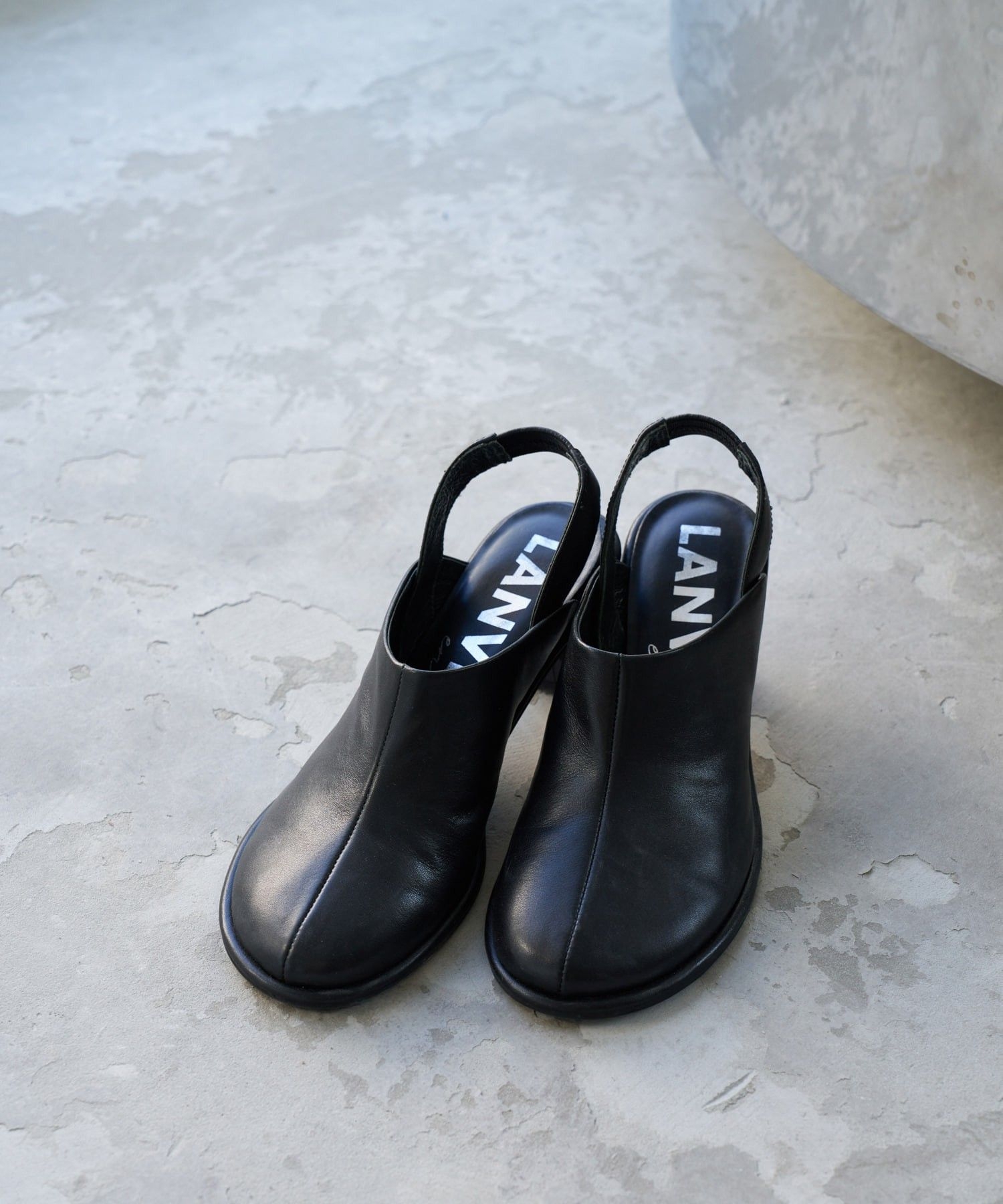 バックストラップサンダル|LANVIN en Bleu | LANVIN en Bleu