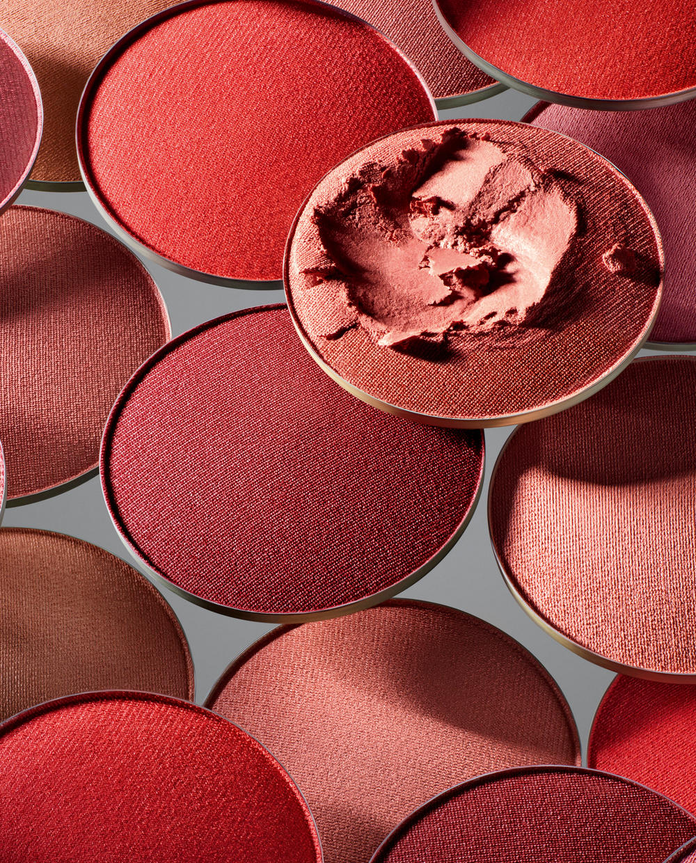 シャネル』から、これまでにない新感覚テクスチャーのチークカラー