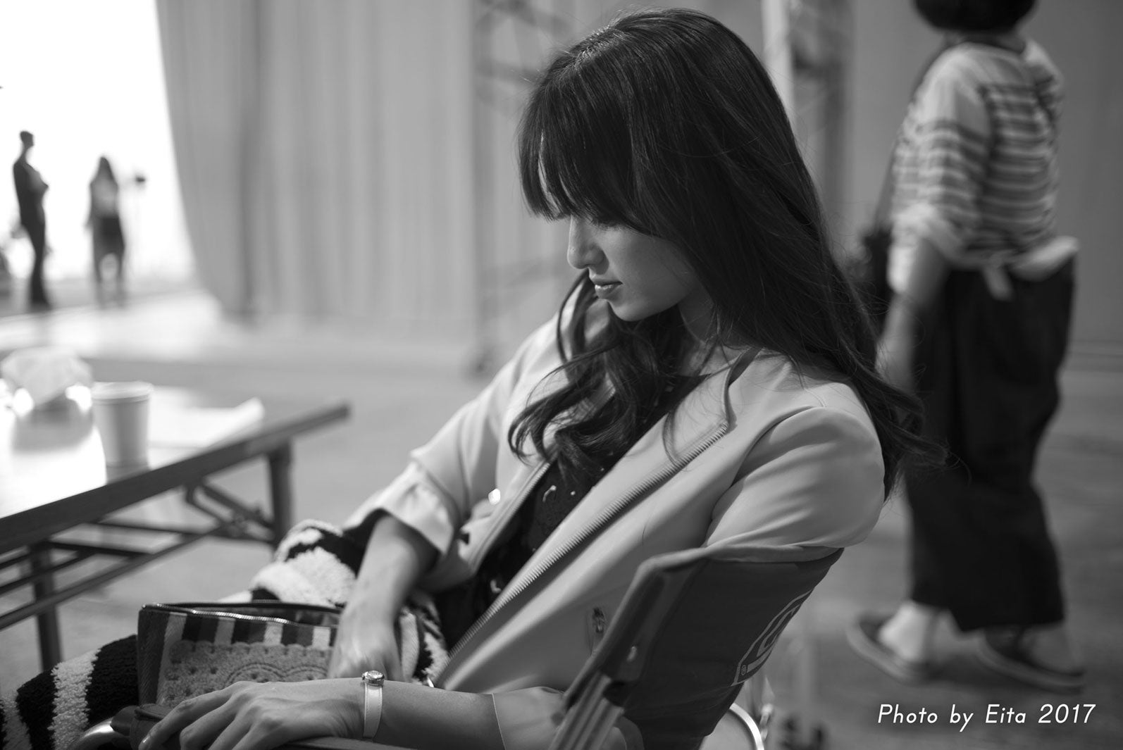 深田恭子の“寝顔”を隠し撮り？瑛太が激写した現場裏を放出「ハロー張り