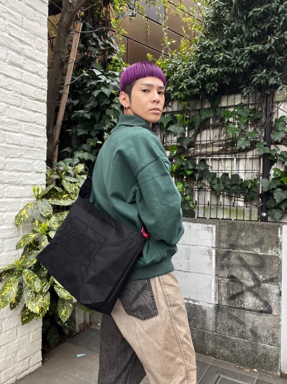 Clearview Shoulder Bag XLARGE | NaOkI | Manhattan Portage | 172cm