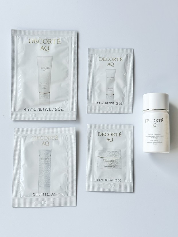 マキア1月号》付録はコスメデコルテの最上級ライン5点セット | 集英社