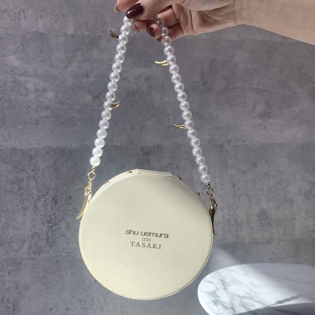 シュウウエムラ×TASAKI】2024ホリデー パール レベル クラッチ アイ