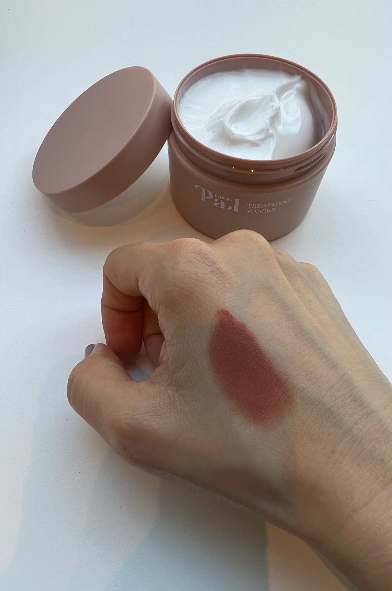 シーボンから生まれた新ブランド「シーボンパル」のクレンジング