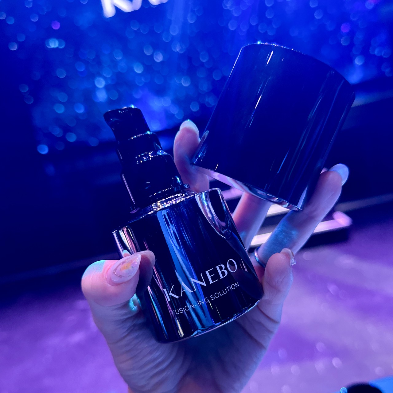 幸せ肌印象へと導くKANEBO新美容液「カネボウ フュージョニング